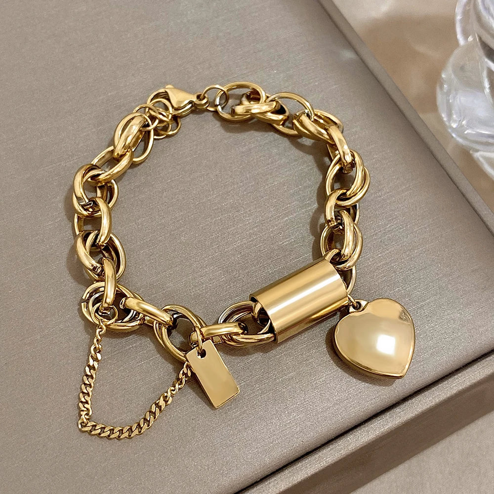 Bracelet Solé in gold stainless steel — minimalist bracelet by Élan by AKI