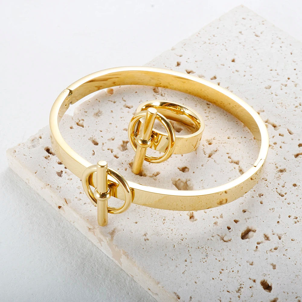Lumi Set — gold-plated bracelet and ring jewellery set by Élan by AKI