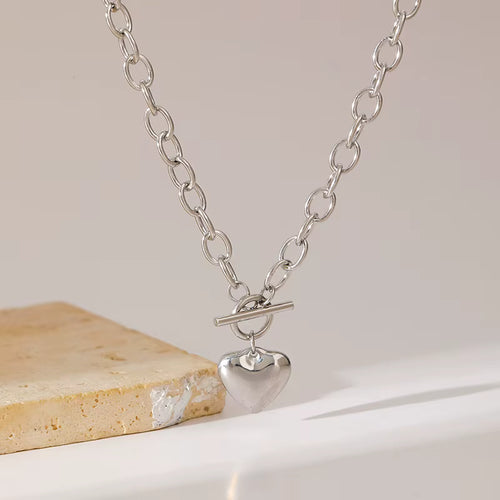 Elara Necklace